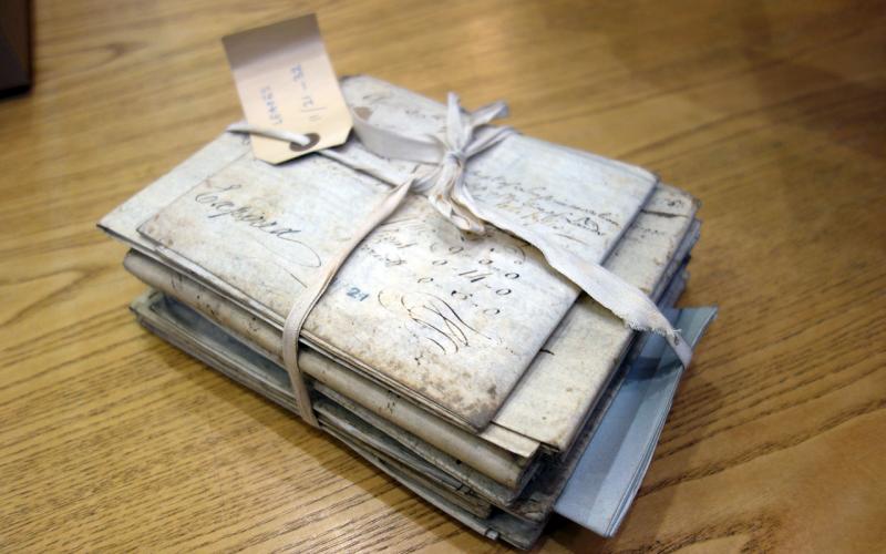 Document bundles